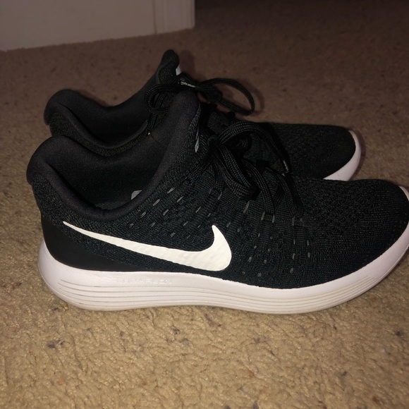 shoes - Picture 4 of 6